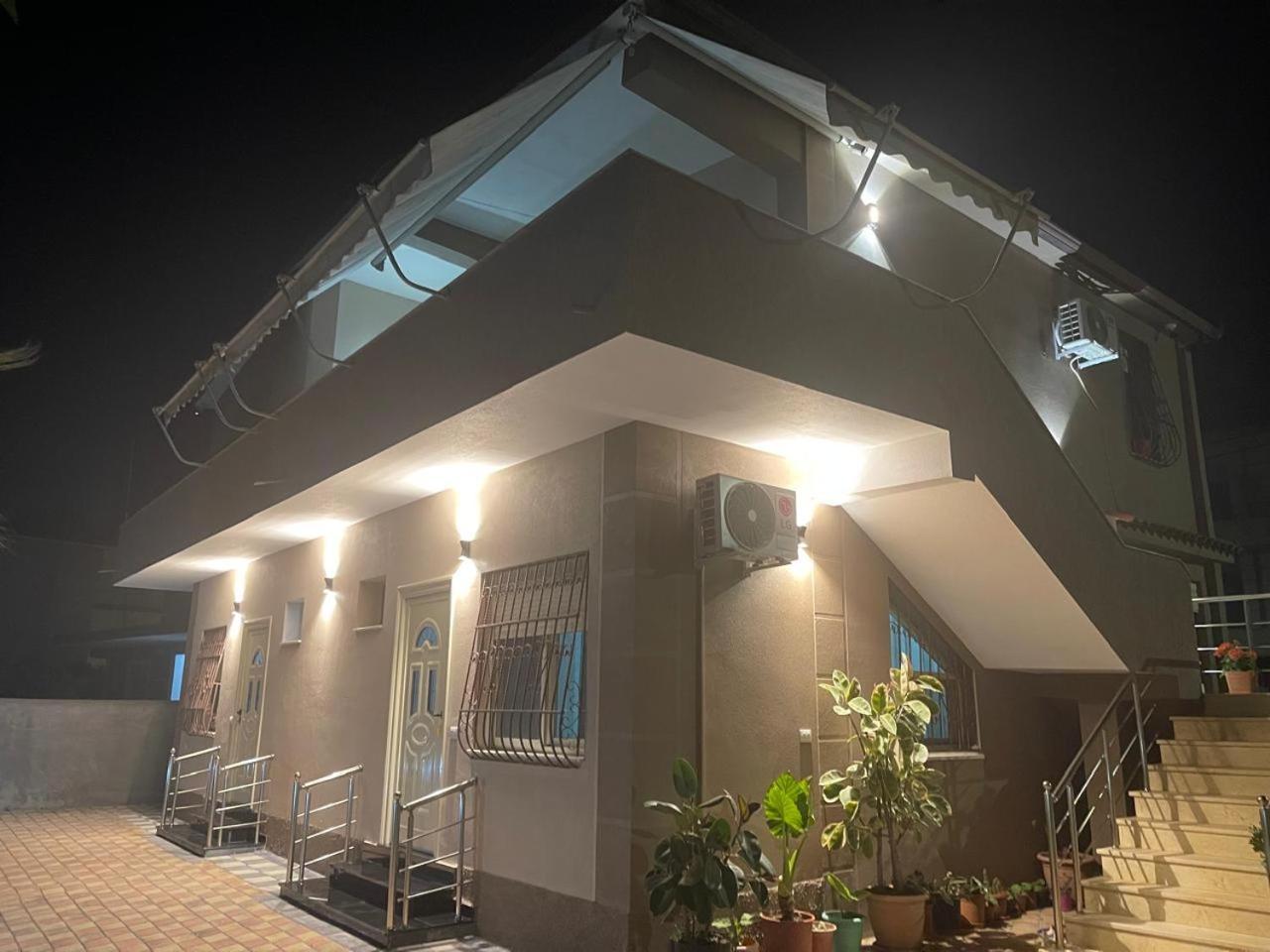 Vila Megi-Rent Room Vlorë Exteriör bild